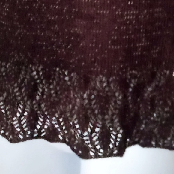 HOST PICK! 🔥 Color of The Year! Ball of Yarn Handknit Tank NWT 🤶 🕎 Gift… - Picture 9 of 9